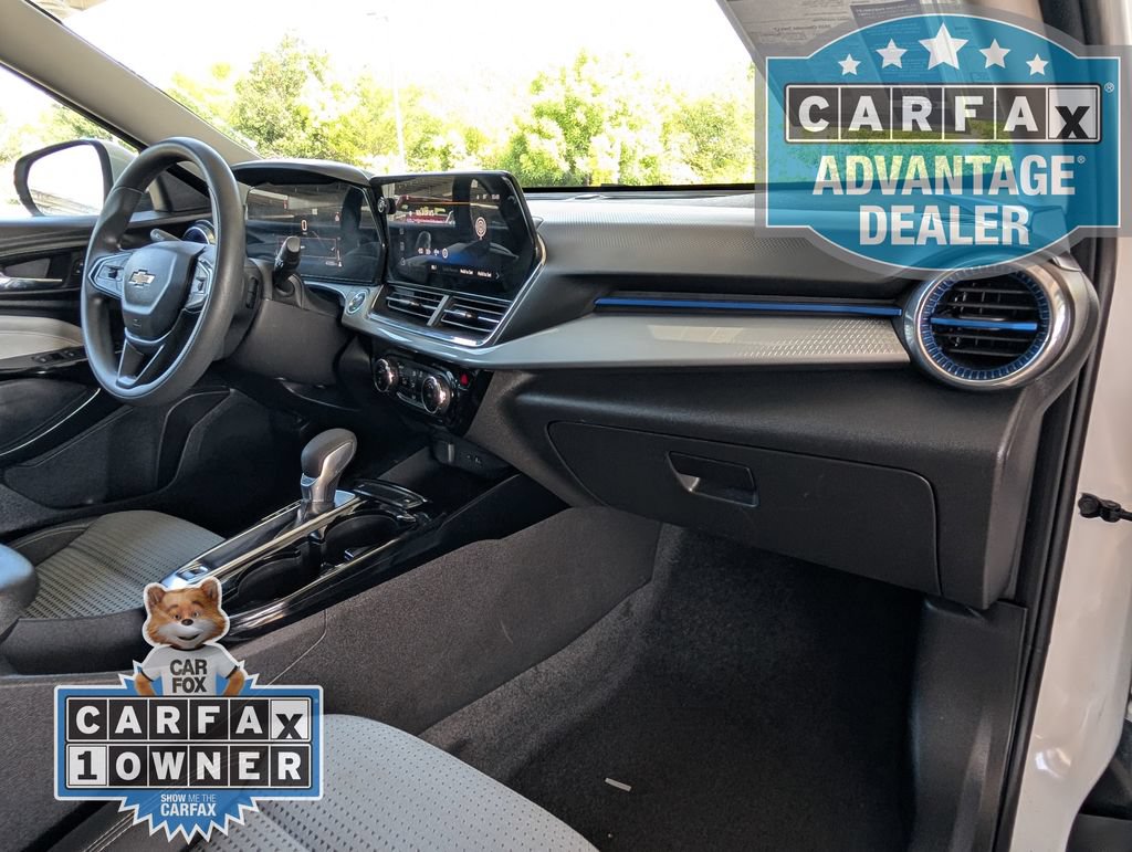 Certified 2025 Chevrolet Trax LT FWD image 22