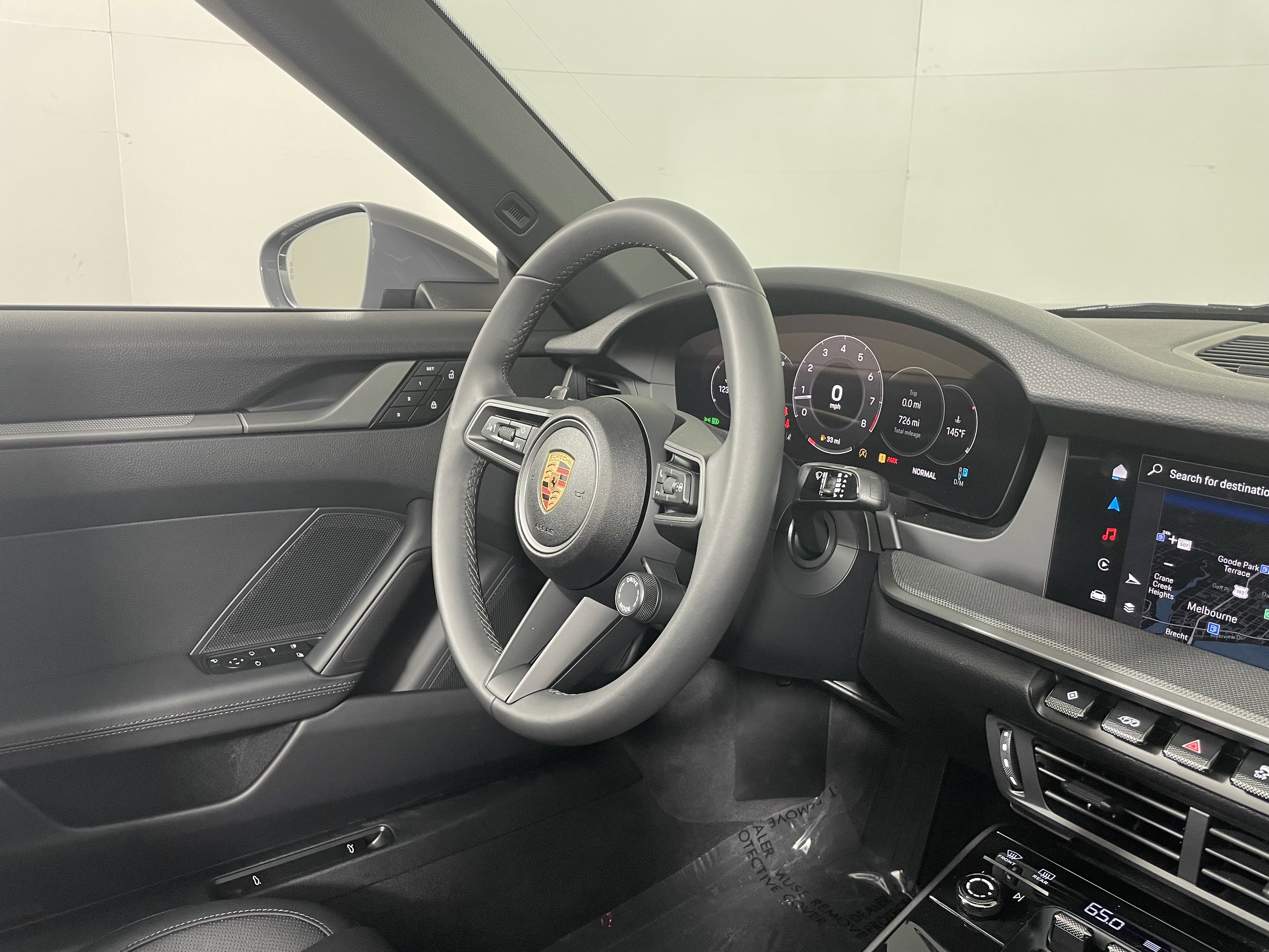 Used 2025 Porsche 911 Carrera image 12