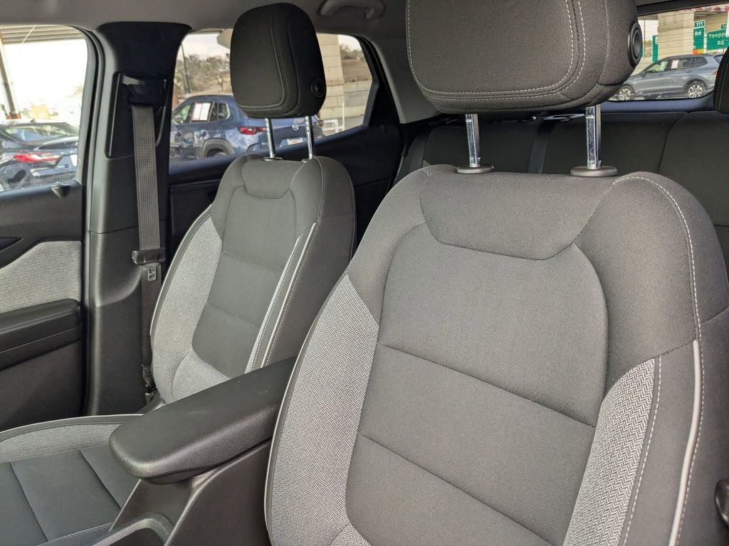 Used 2025 Chevrolet TrailBlazer LT image 16