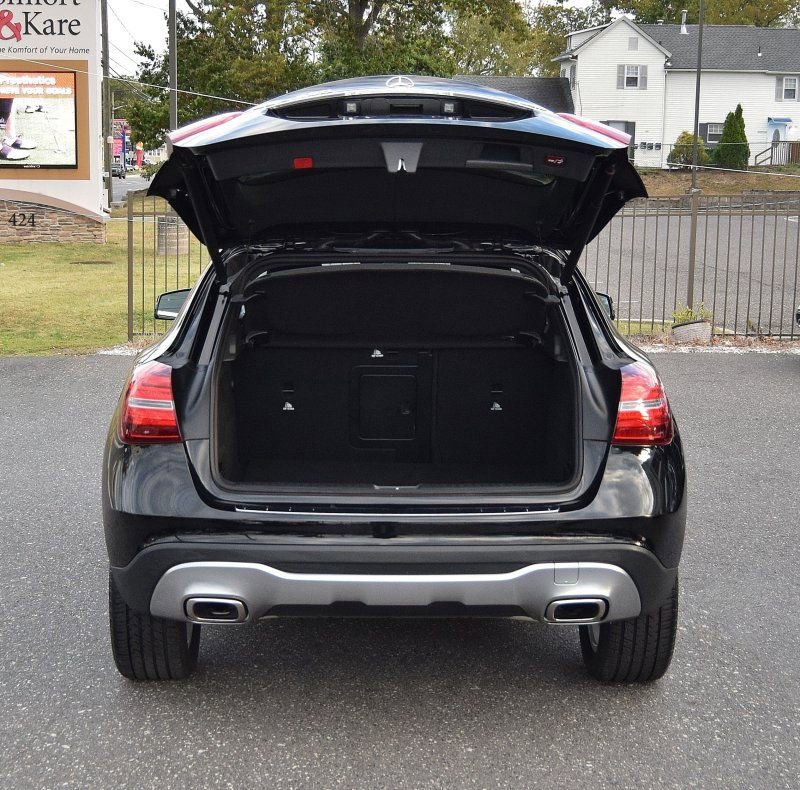 Used 2020 Mercedes-Benz GLA 250 4MATIC image 10