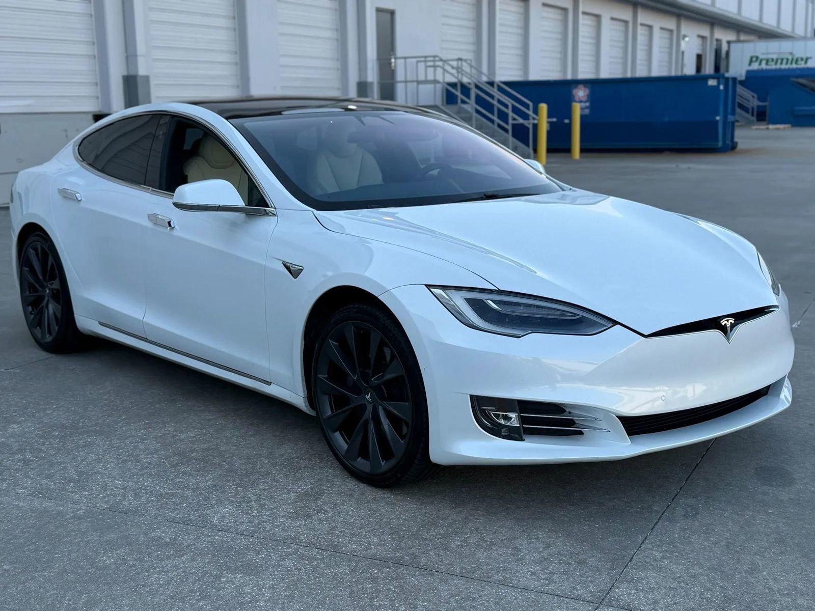 Used 2020 Tesla Model S AWD image 4