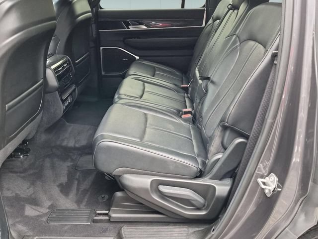 Used 2022 Jeep Wagoneer Series II AWD/4WD image 26