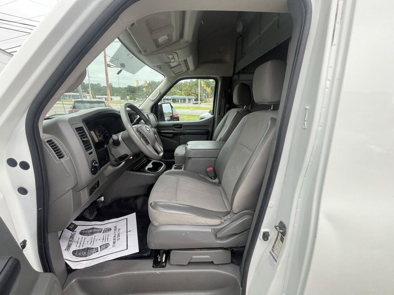 Used 2018 Nissan NV 2500 SV RWD image 27