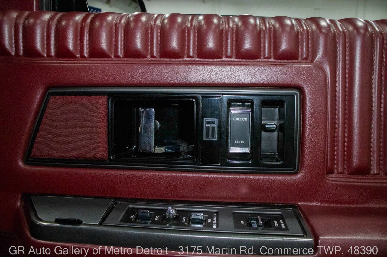 Used 1988 Oldsmobile Toronado Trofeo image 34