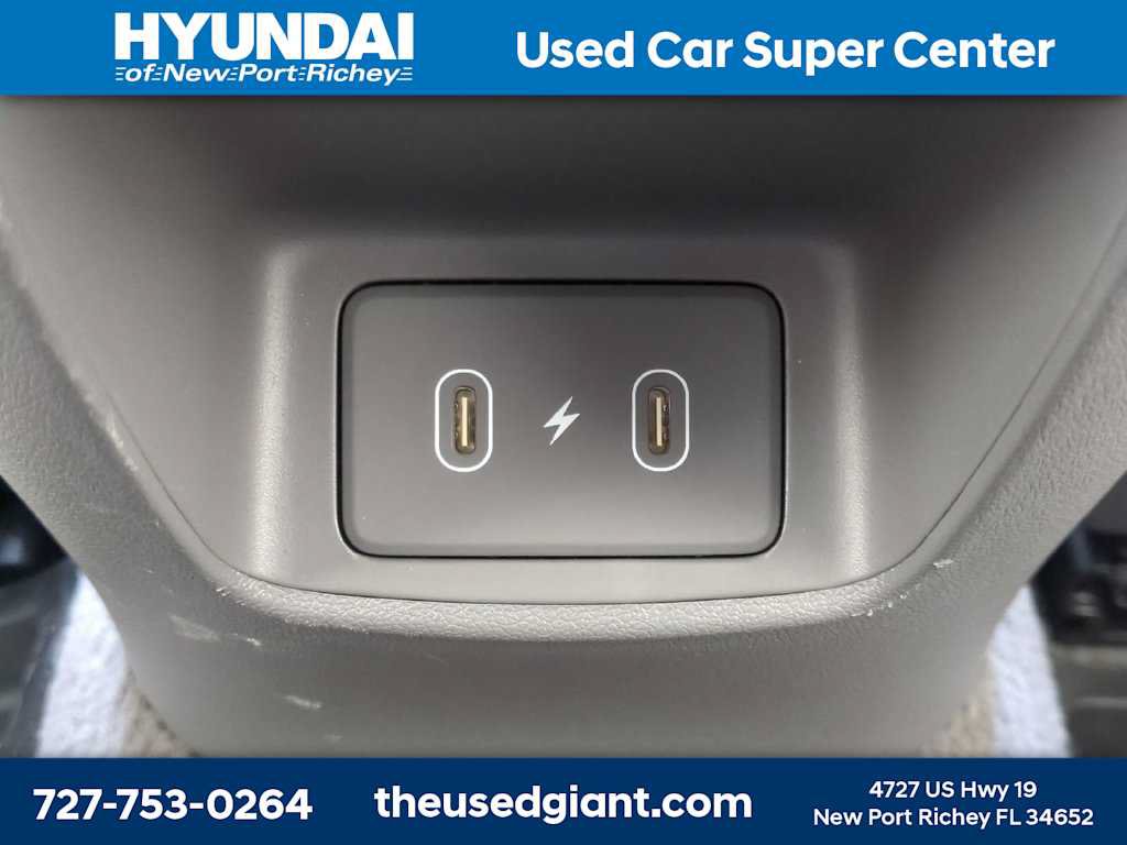 Certified 2025 Hyundai Elantra SE FWD image 14