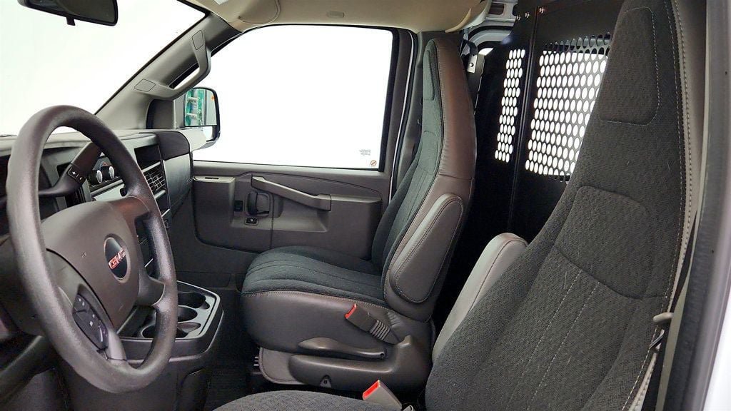 Used 2025 GMC Savana 2500 w/ Driver Convenience Package RWD image 16