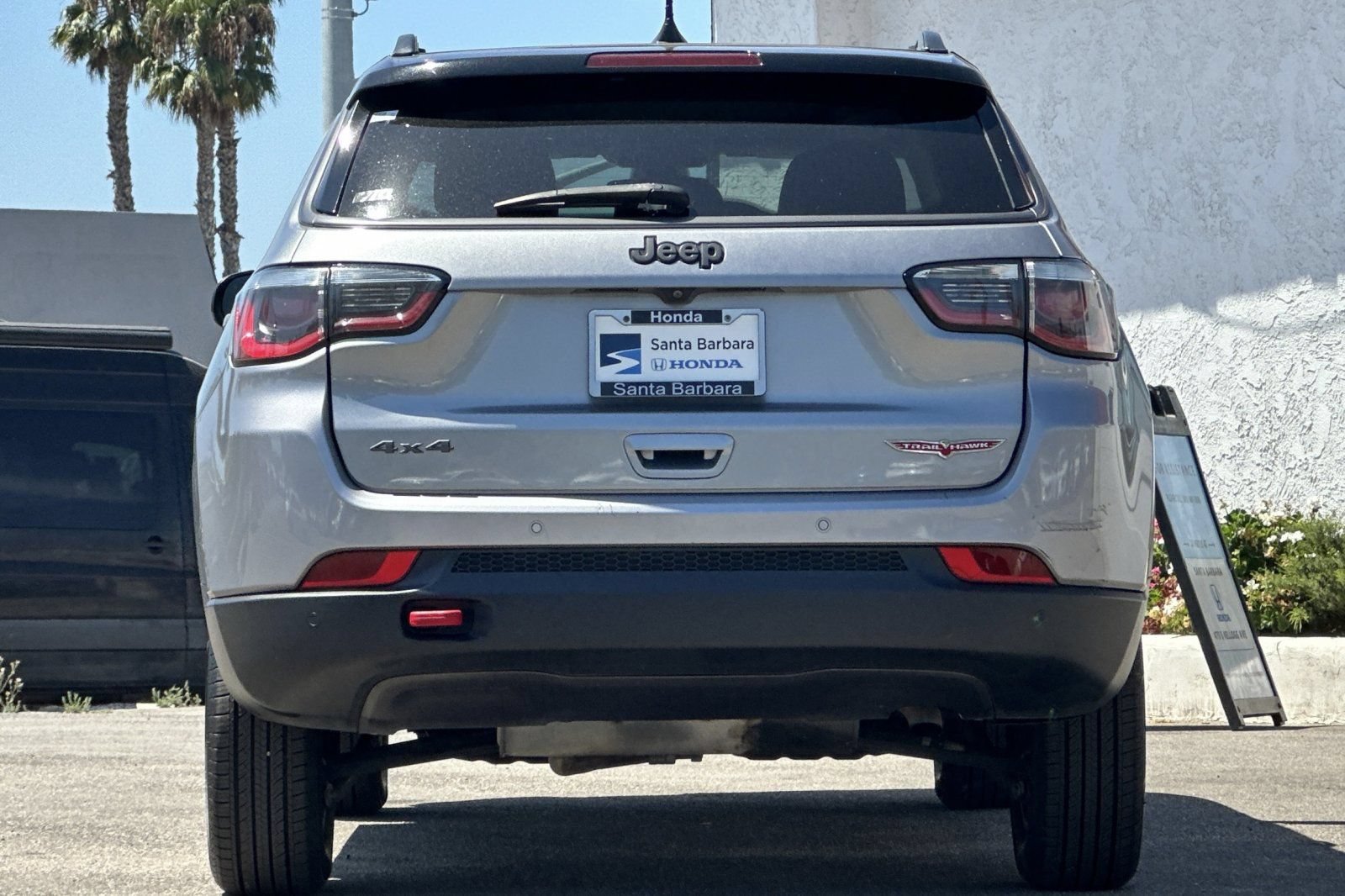 Used 2019 Jeep Compass Trailhawk w/ Leather Interior Group AWD/4WD image 5