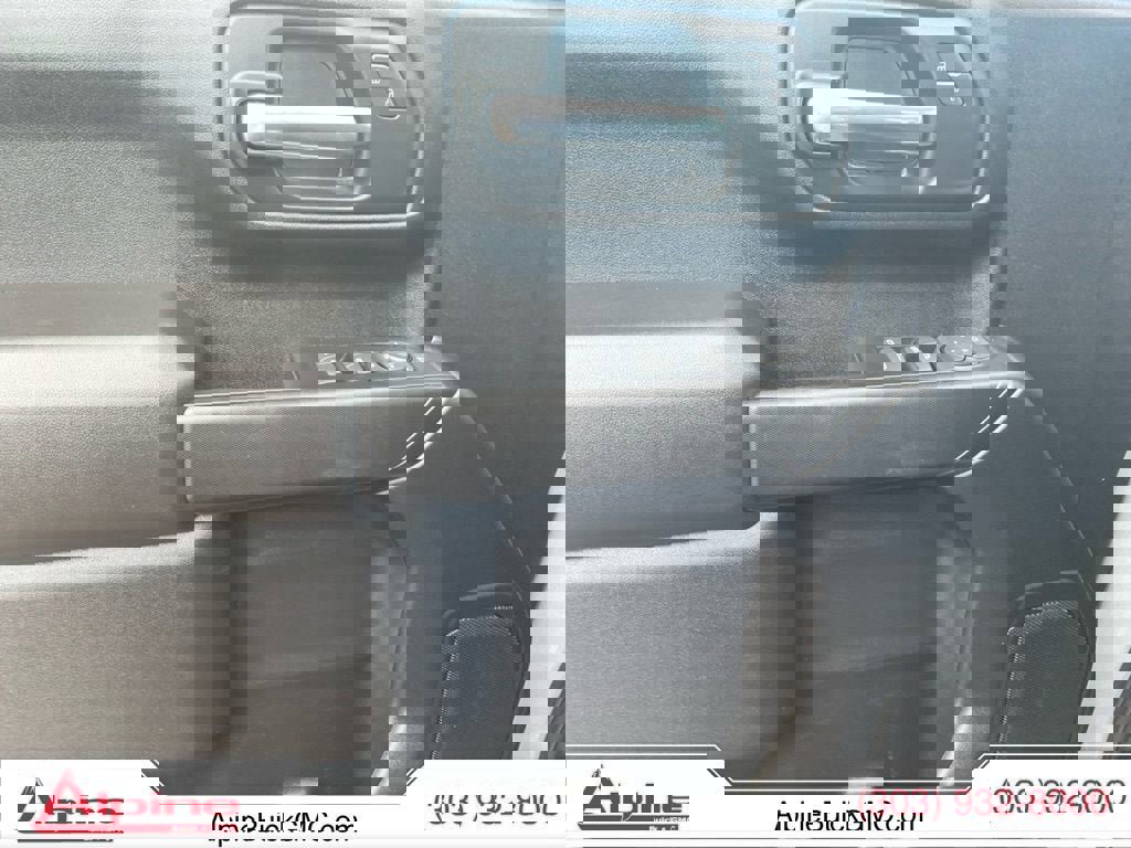 Used 2024 Chevrolet Silverado 1500 Custom image 19