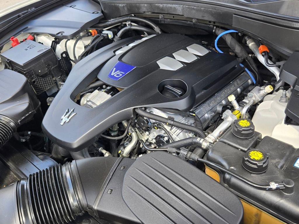 Used 2022 Maserati Levante Modena image 18