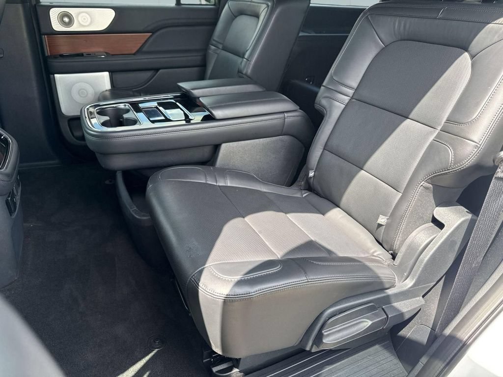 Certified 2023 Lincoln Navigator Reserve AWD/4WD image 27