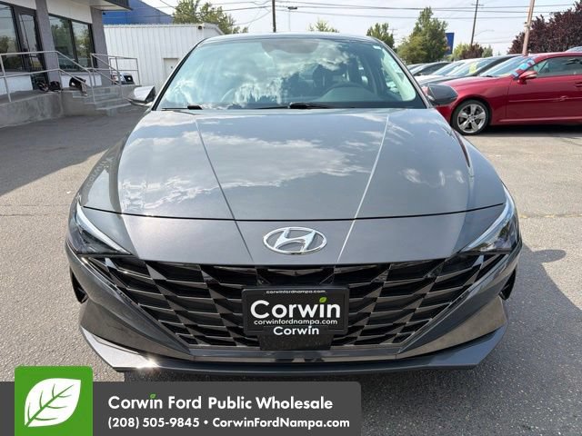 Used 2023 Hyundai Elantra Limited FWD image 2