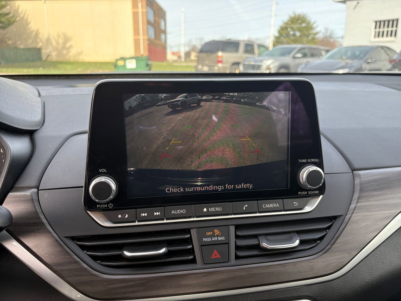 Used 2025 Nissan Altima 2.5 SV FWD image 22