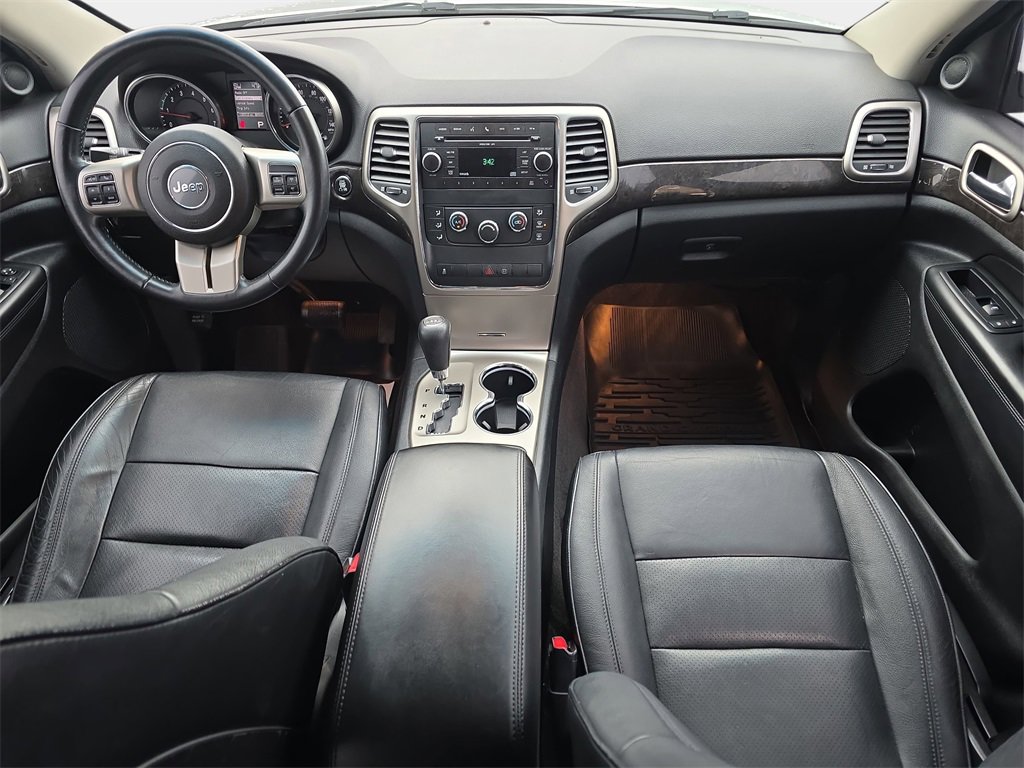 Used 2011 Jeep Grand Cherokee Laredo w/ Security & Convenience Group image 9