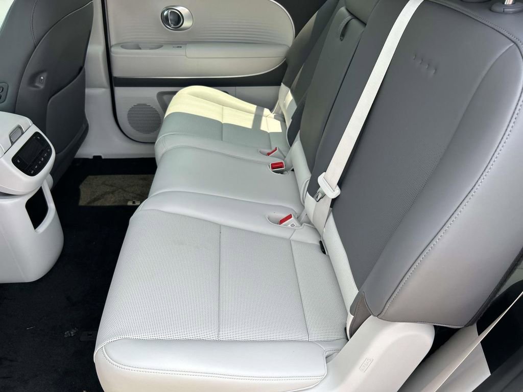 New 2026 Hyundai Ioniq 9 SEL image 19
