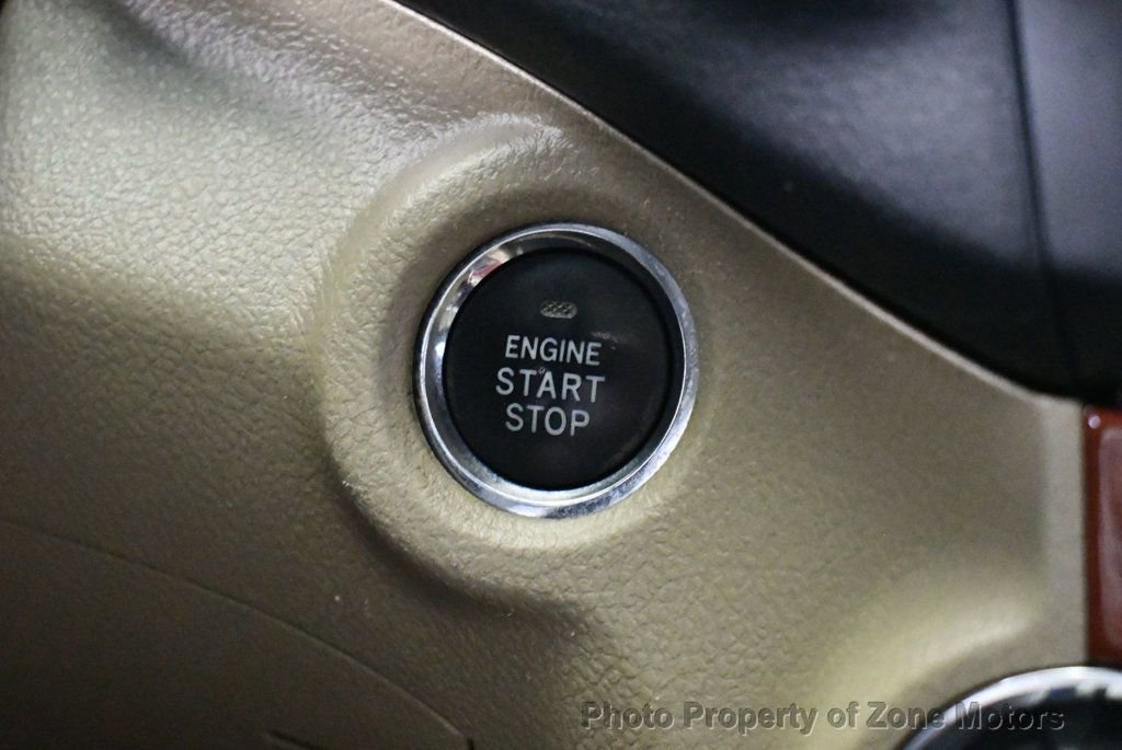 Used 2012 Toyota Highlander Limited w/ Tow Pkg image 40