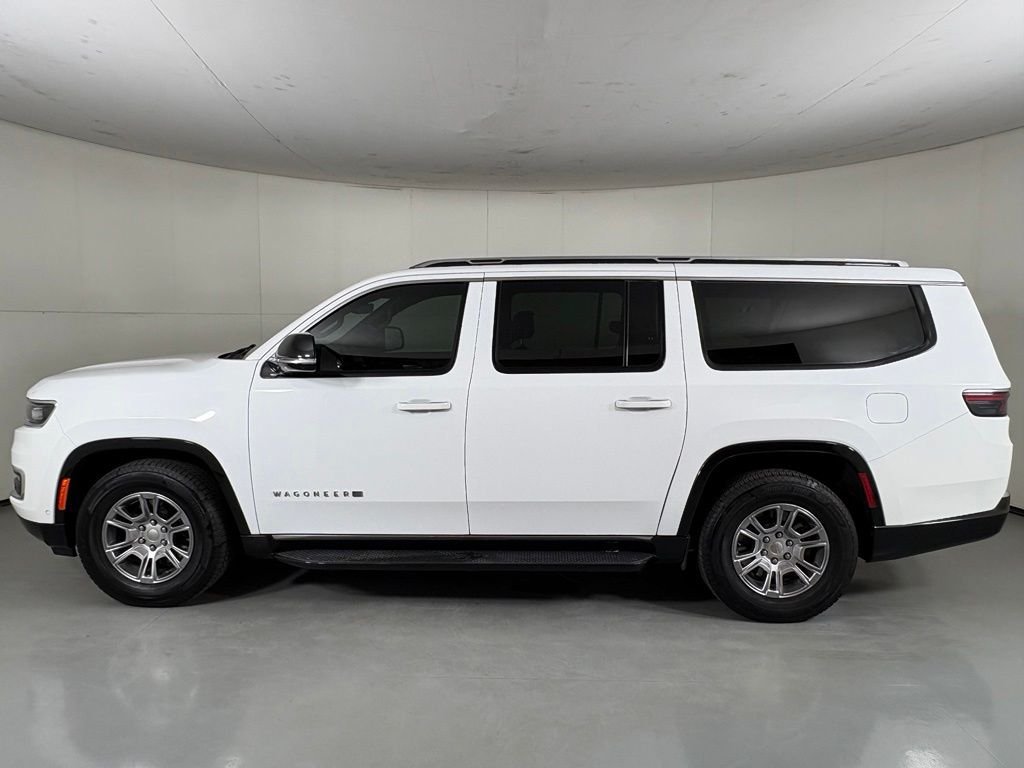 Used 2023 Jeep Wagoneer L 4WD image 5