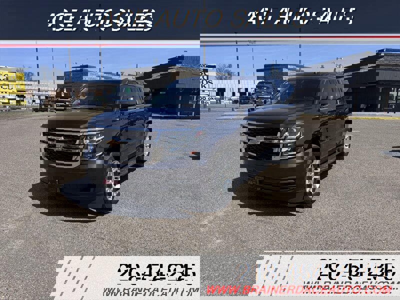 Used 2017 Chevrolet Suburban LT w/ Max Trailering Package AWD/4WD image 1