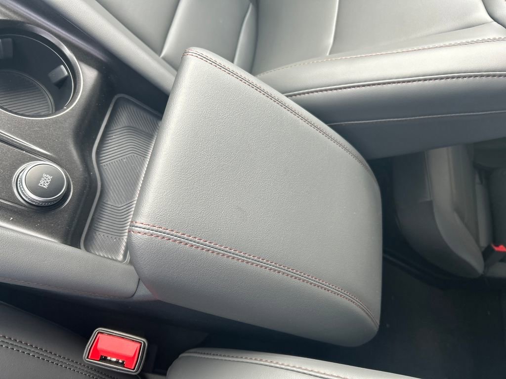 New 2025 Ford Explorer Active w/ Active Comfort Package image 18