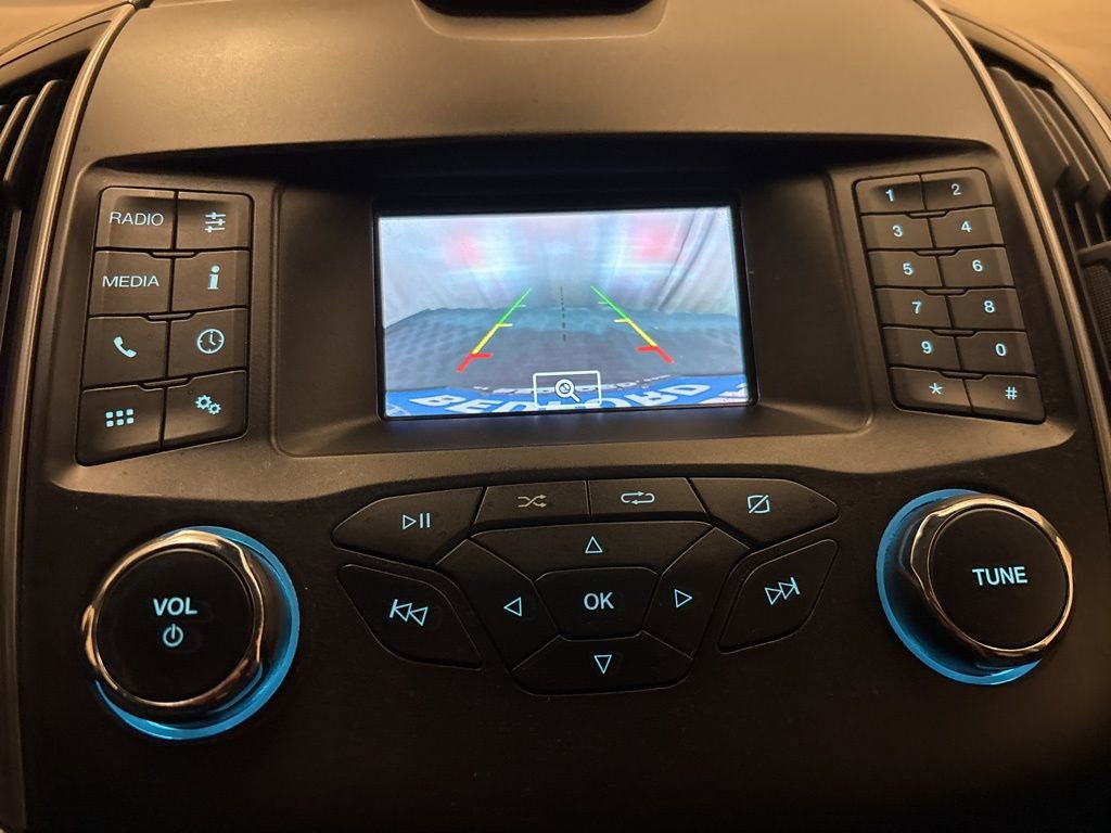 Used 2019 Ford Edge SE image 19