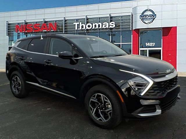 Used 2025 Kia Sportage LX image 1