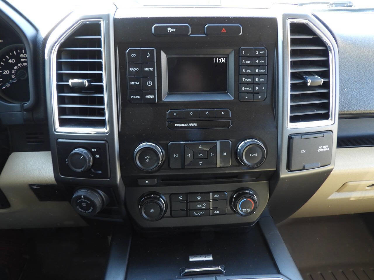 Used 2016 Ford F150 XLT w/ Trailer Tow Package image 44