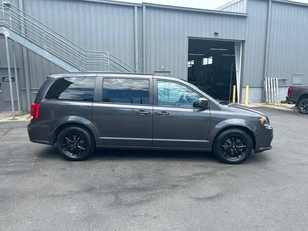 Used 2019 Dodge Grand Caravan GT FWD image 2