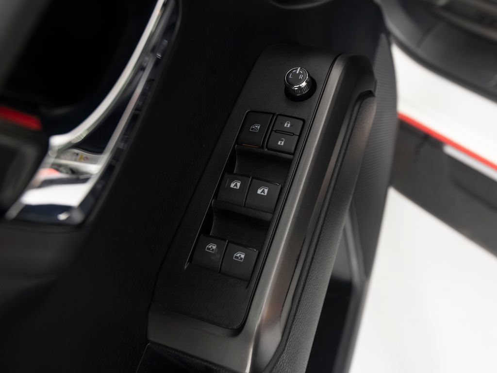 Used 2018 Toyota Tacoma TRD Pro AWD/4WD image 13