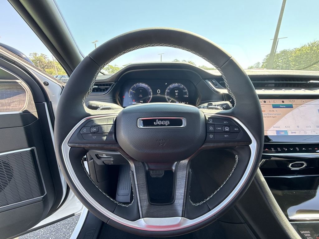 New 2026 Jeep Grand Cherokee L Limited AWD/4WD image 15