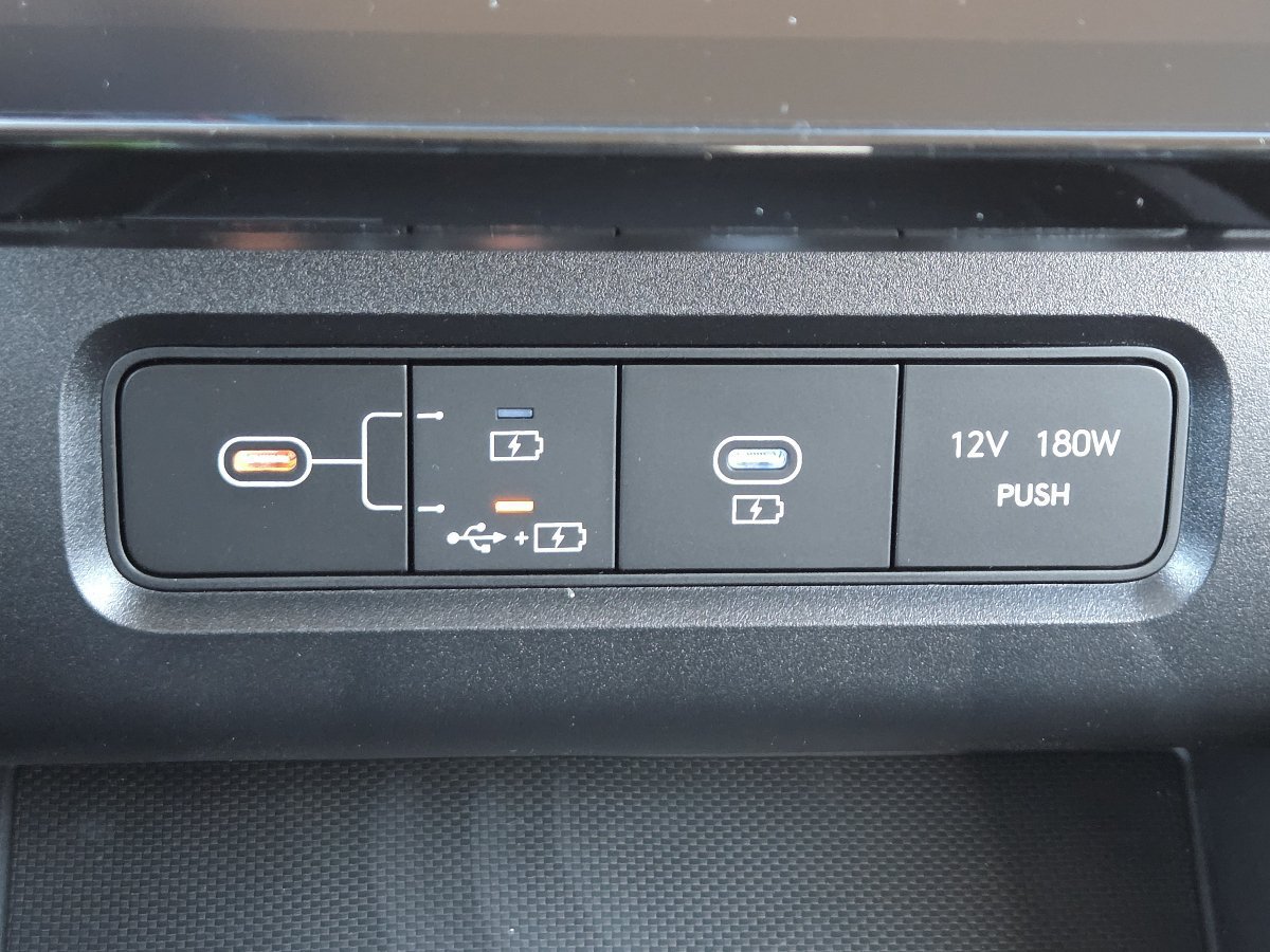 New 2026 Hyundai Tucson Blue SE AWD/4WD image 10