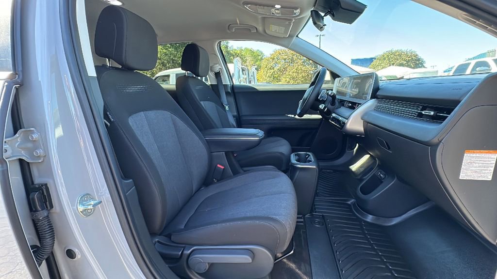 Certified 2023 Hyundai Ioniq 5 SE w/ Cargo Package image 15