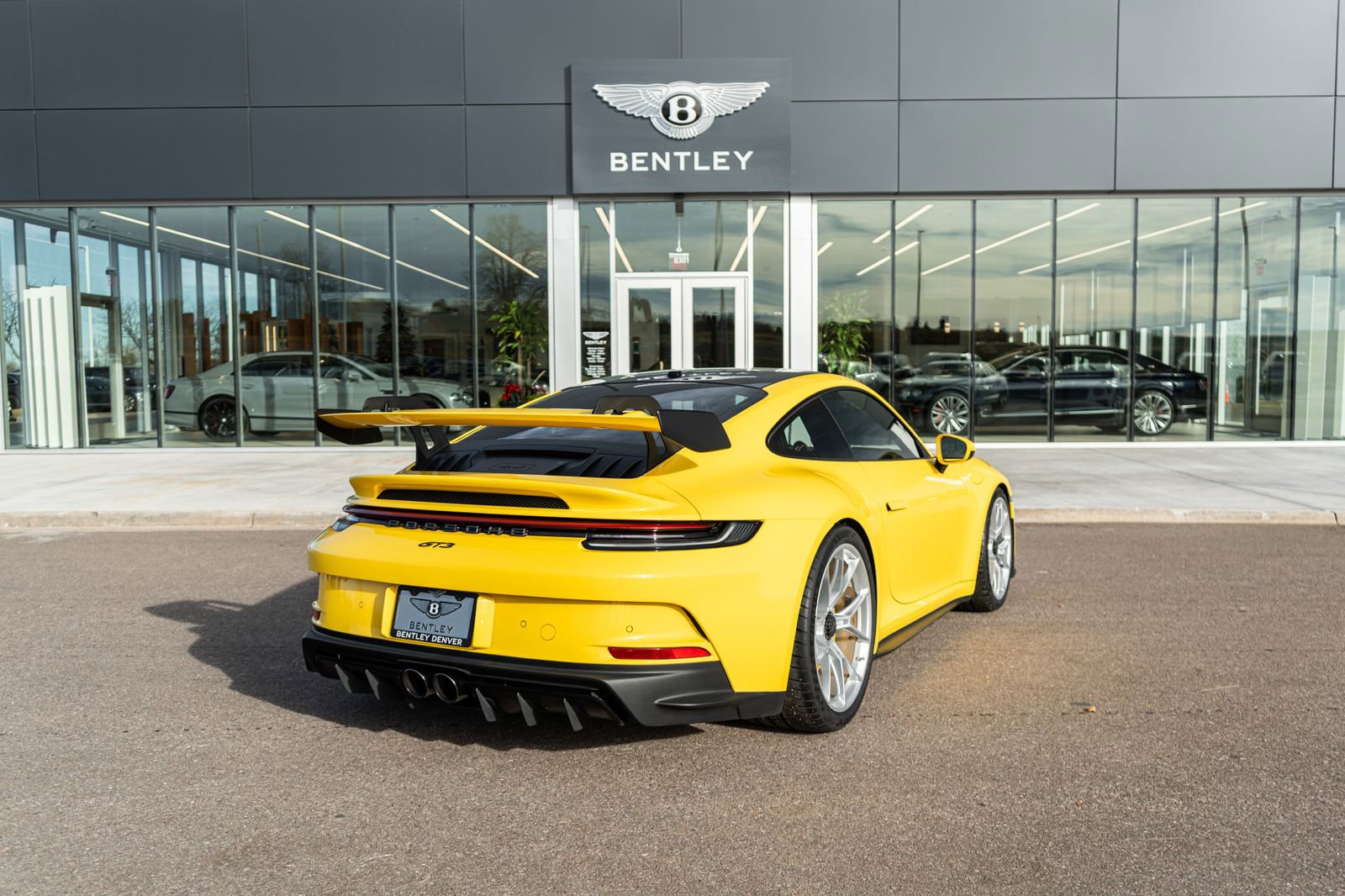 Used 2022 Porsche 911 GT3 RWD image 3