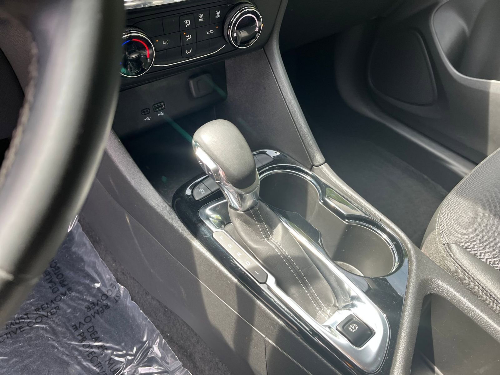 Used 2025 Buick Encore GX Preferred image 36