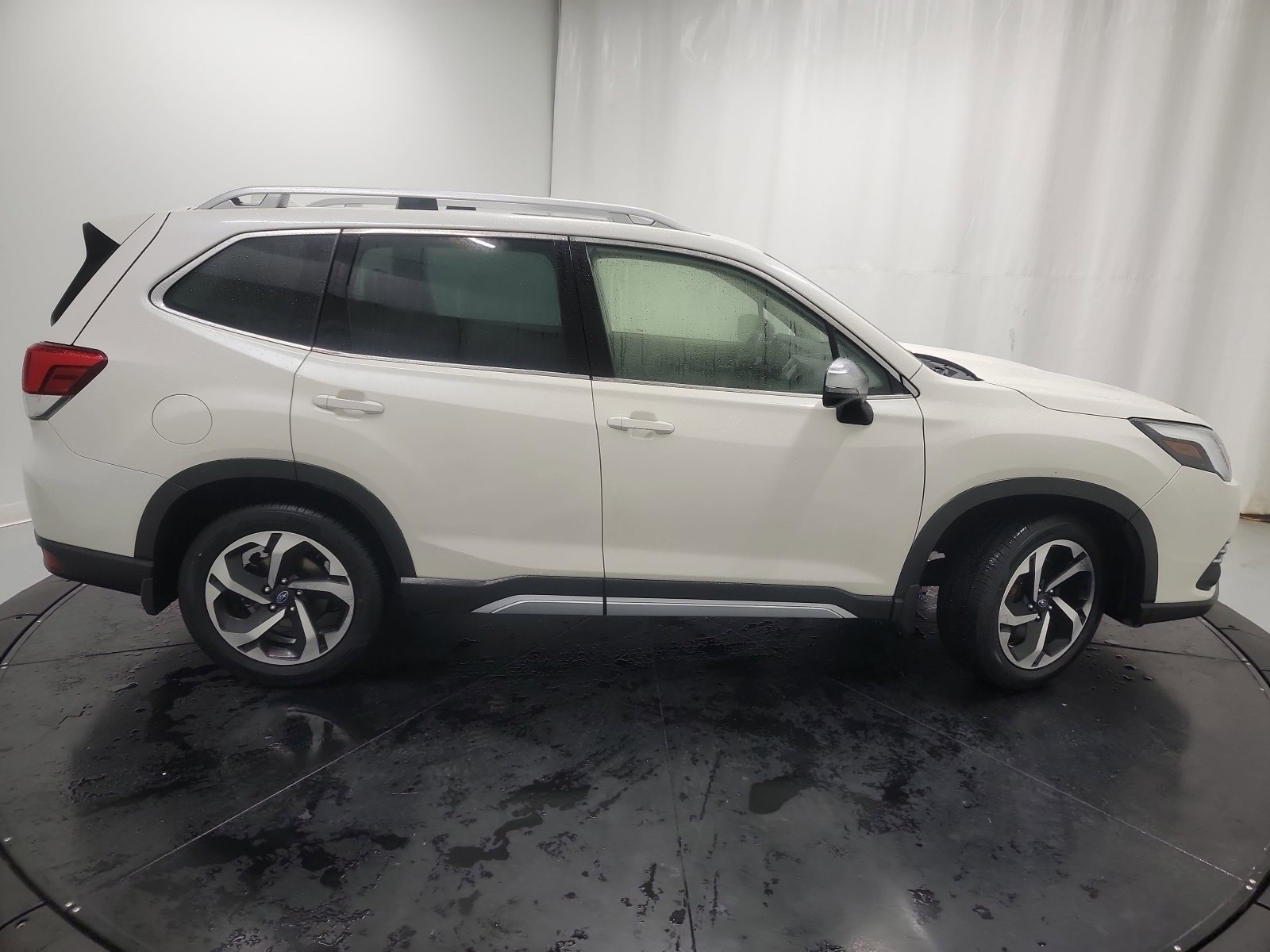 Used 2022 Subaru Forester Touring w/ Popular Package #3 image 11