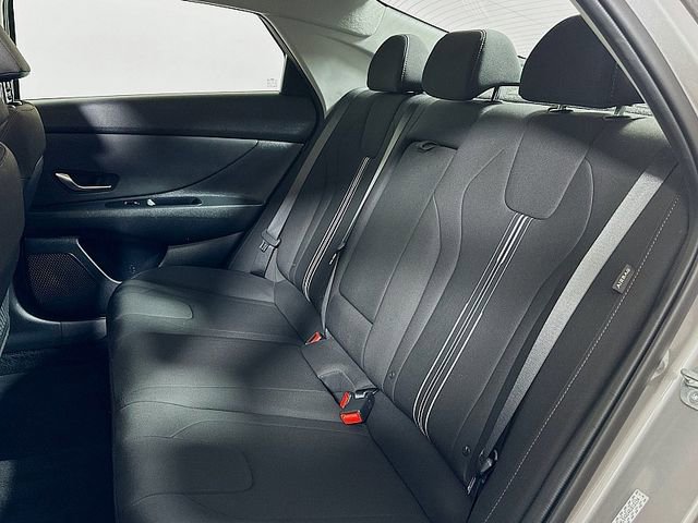 Used 2024 Hyundai Elantra SEL w/ Convenience Package FWD image 23