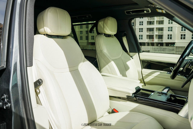 Used 2025 Land Rover Range Rover Long Wheelbase SE image 38