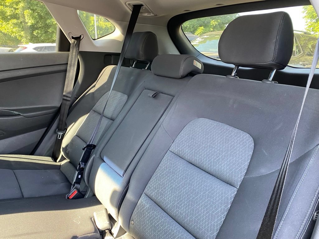 Used 2018 Hyundai Tucson SE w/ Cargo Package AWD/4WD image 11