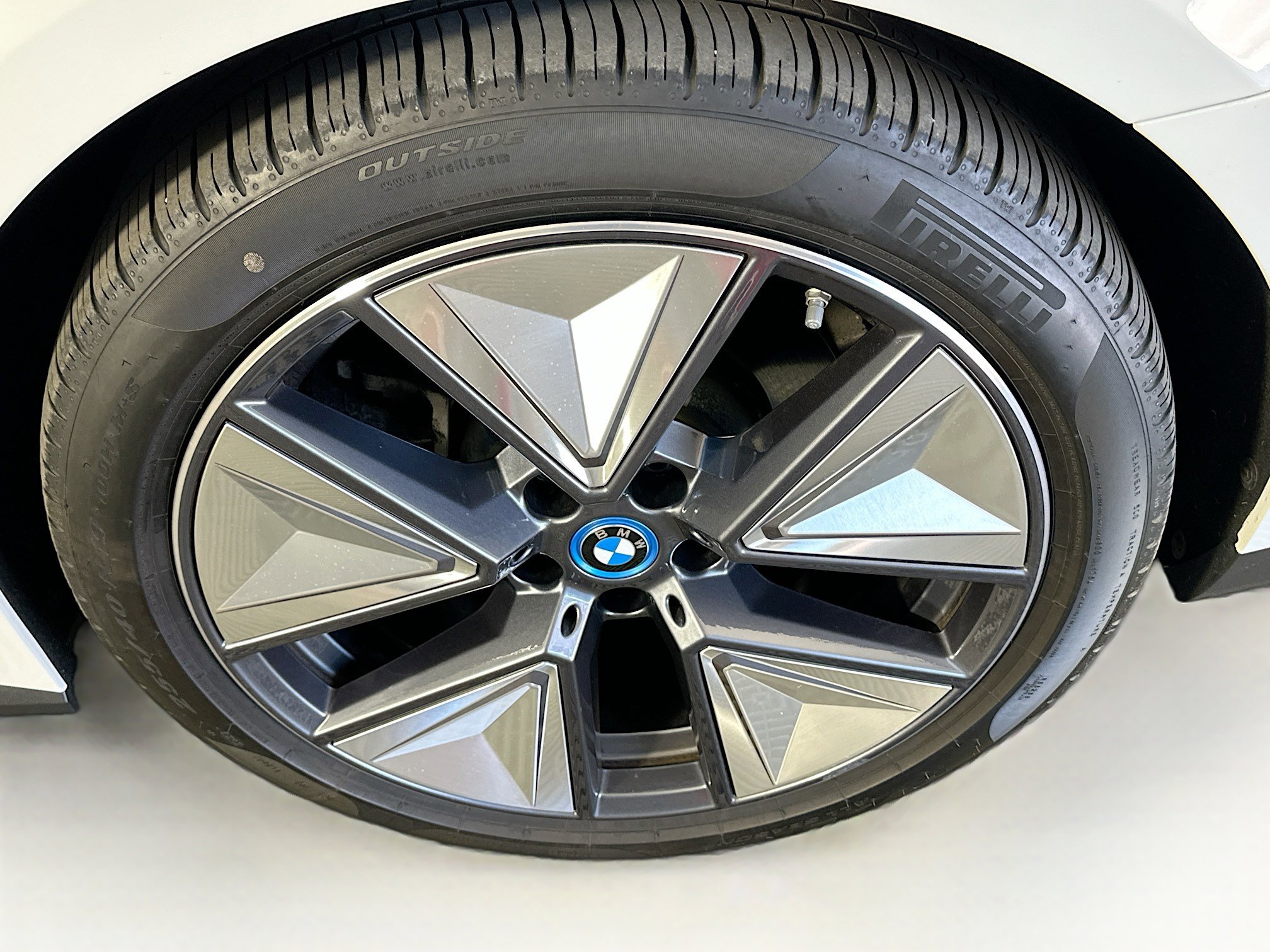 Used 2023 BMW i4 eDrive35 w/ Premium Package image 11