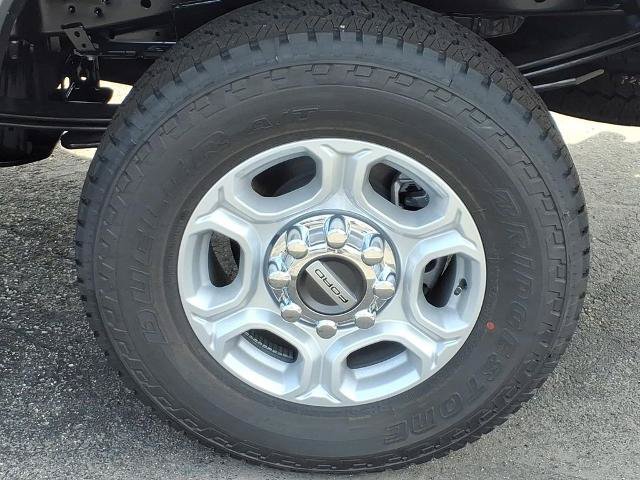 New 2026 Ford F250 XLT w/ FX4 Off-Road Package AWD/4WD image 24