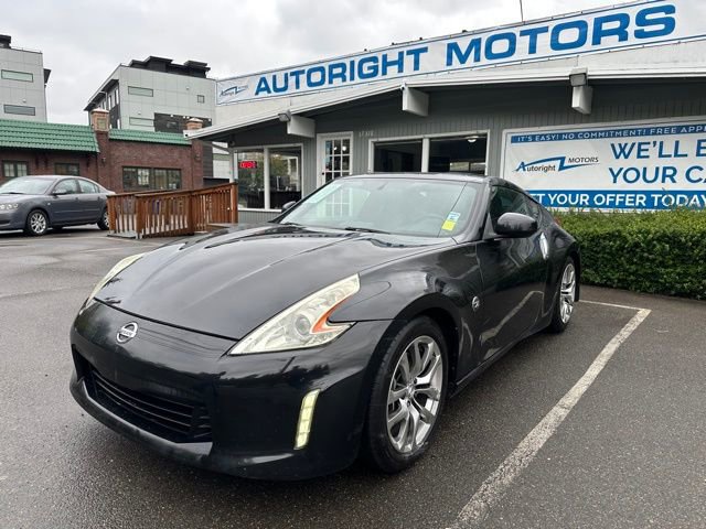 Used 2014 Nissan 370Z Touring RWD image 1