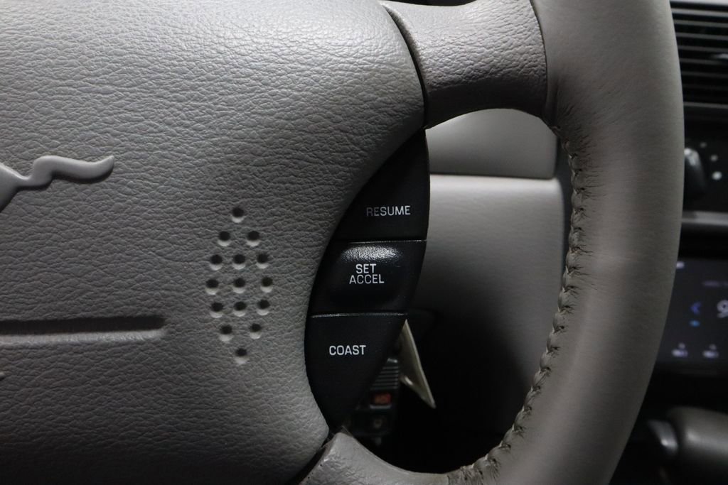 Used 2002 Ford Mustang Coupe image 27