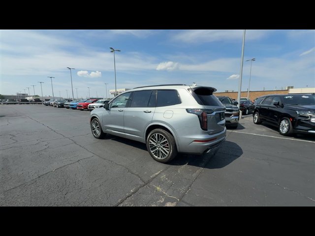 Certified 2024 Cadillac XT6 Sport w/ Technology Package AWD/4WD image 6