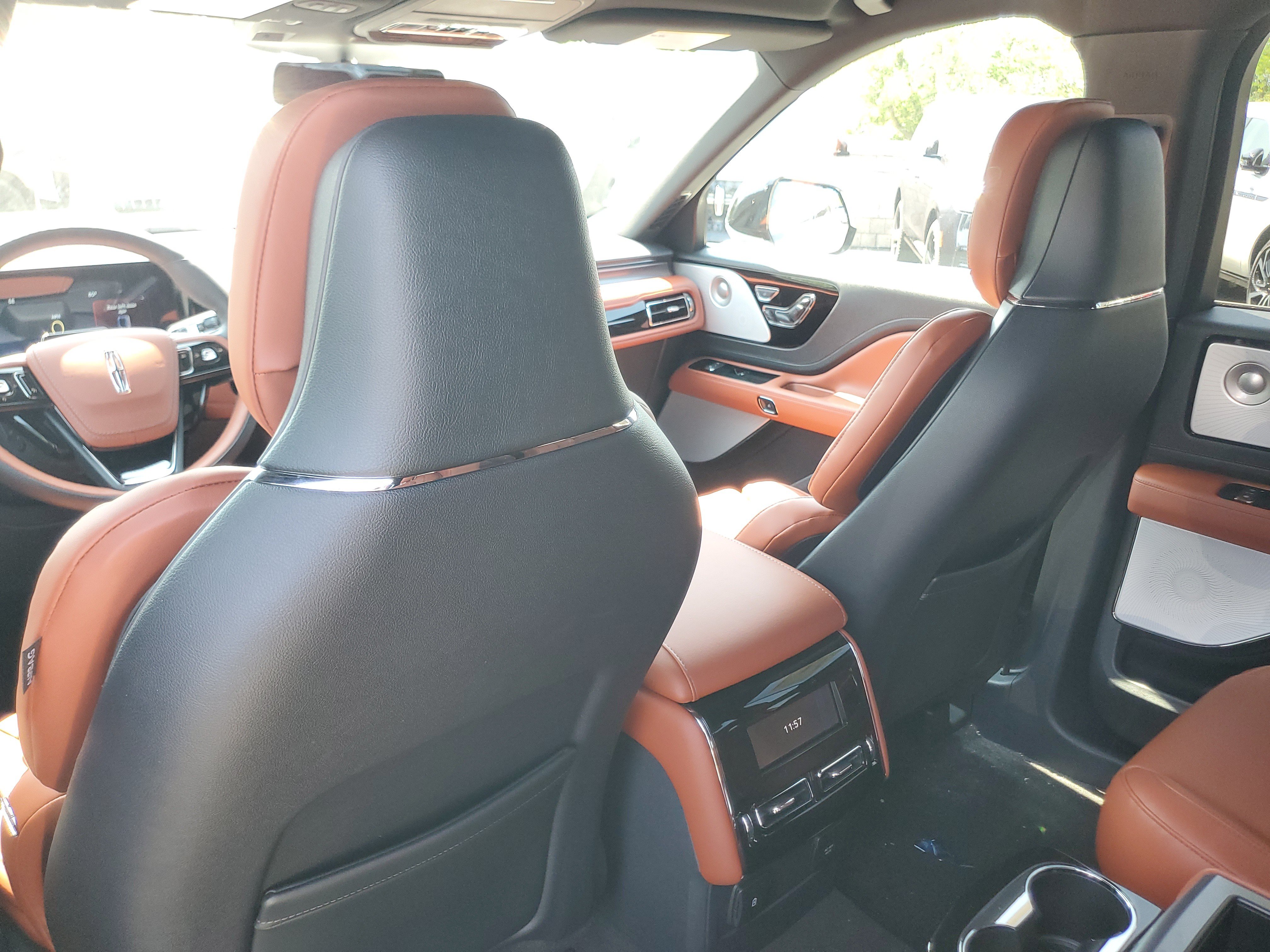New 2026 Lincoln Aviator Reserve AWD/4WD image 24