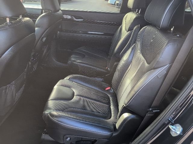 Used 2024 Hyundai Palisade Calligraphy image 20