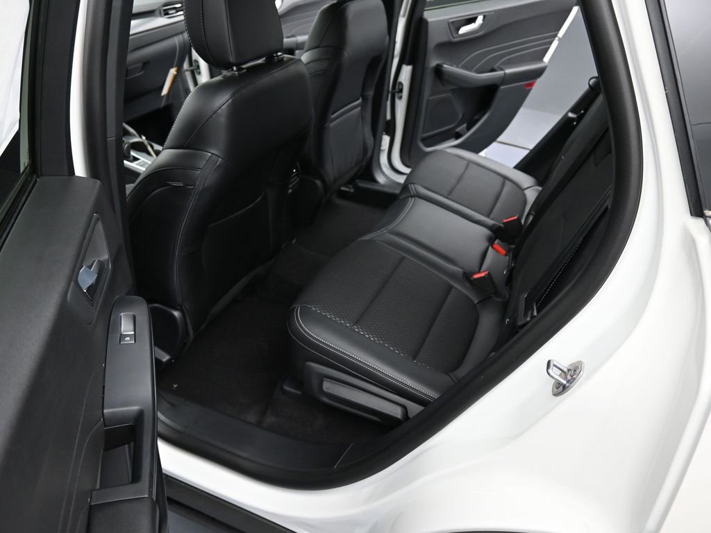 New 2025 Ford Escape SE image 22