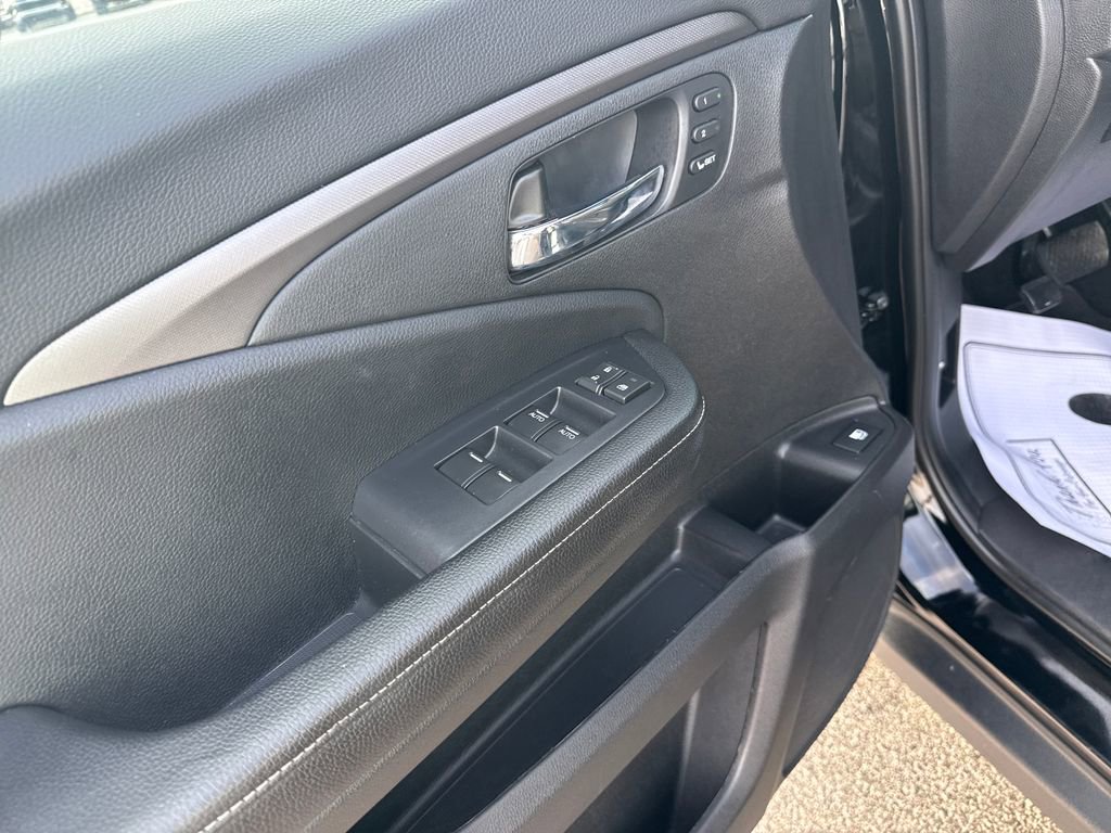 Used 2025 Honda Ridgeline RTL image 14