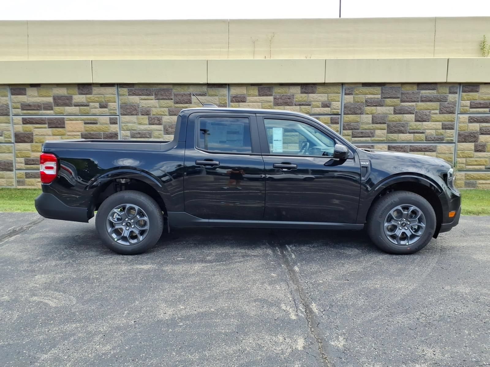 New 2026 Ford Maverick XLT w/ Equipment Group 301A AWD/4WD image 11