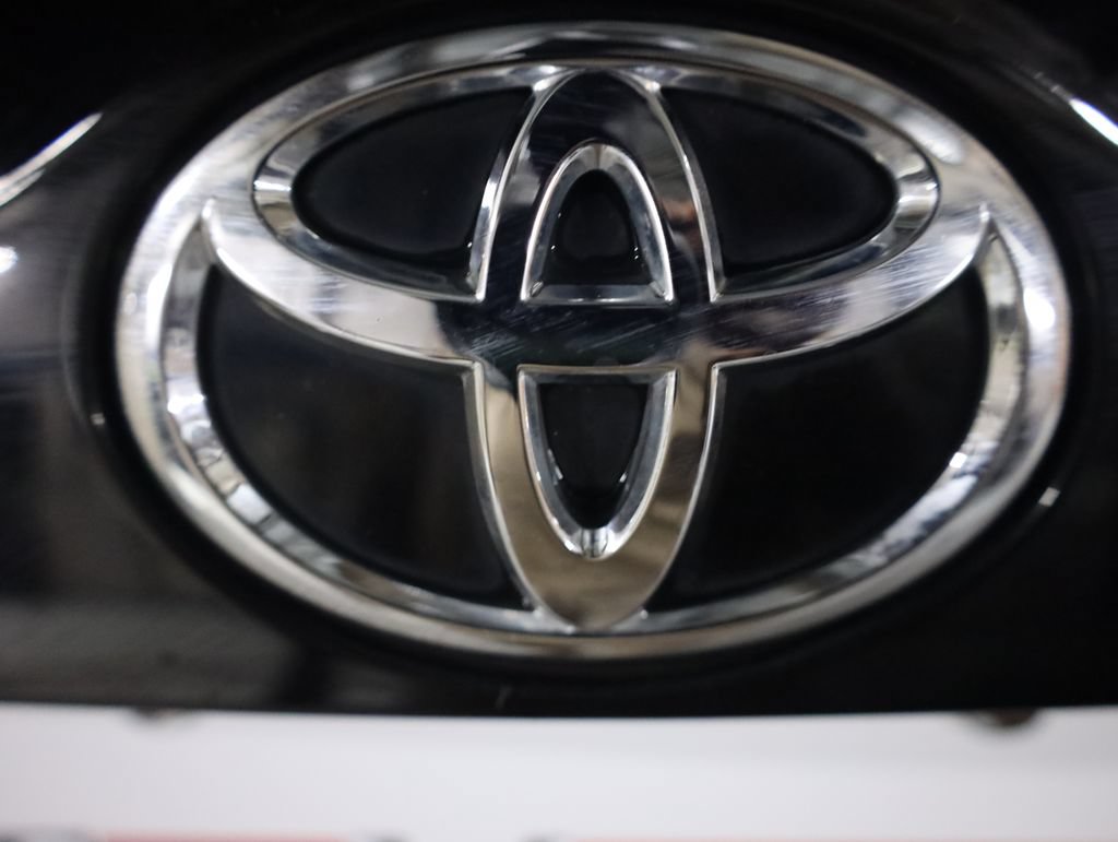 Used 2014 Toyota RAV4 XLE AWD/4WD image 64