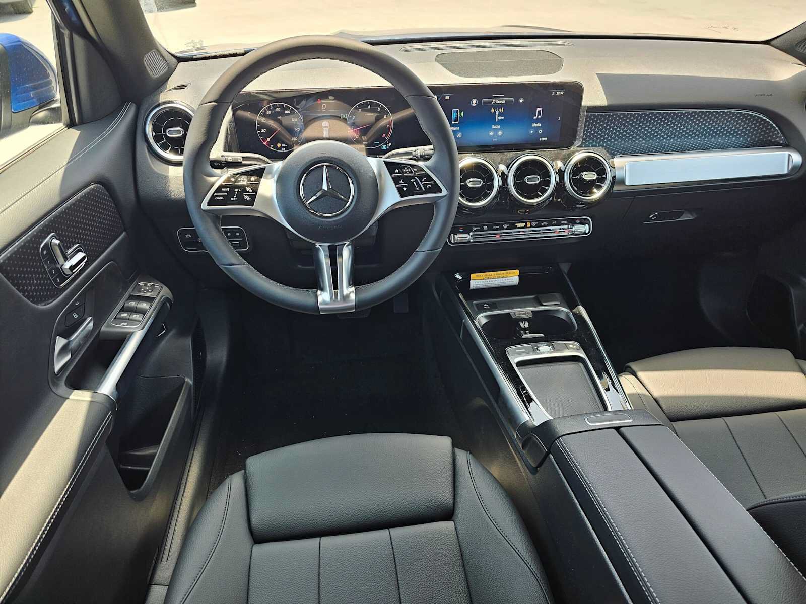 New 2026 Mercedes-Benz GLB 250 image 18