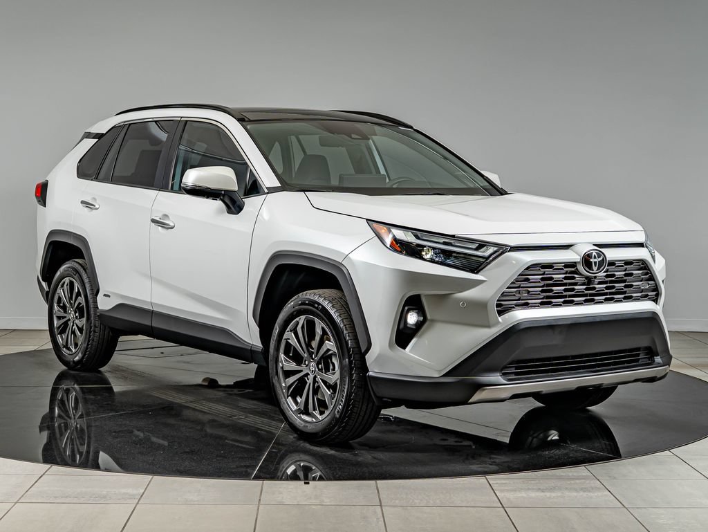 Used 2025 Toyota RAV4 Limited w/ Advanced Technology Package AWD/4WD image 3