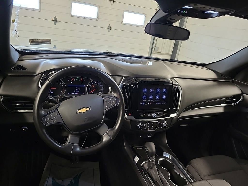 Used 2022 Chevrolet Traverse LT AWD/4WD image 9